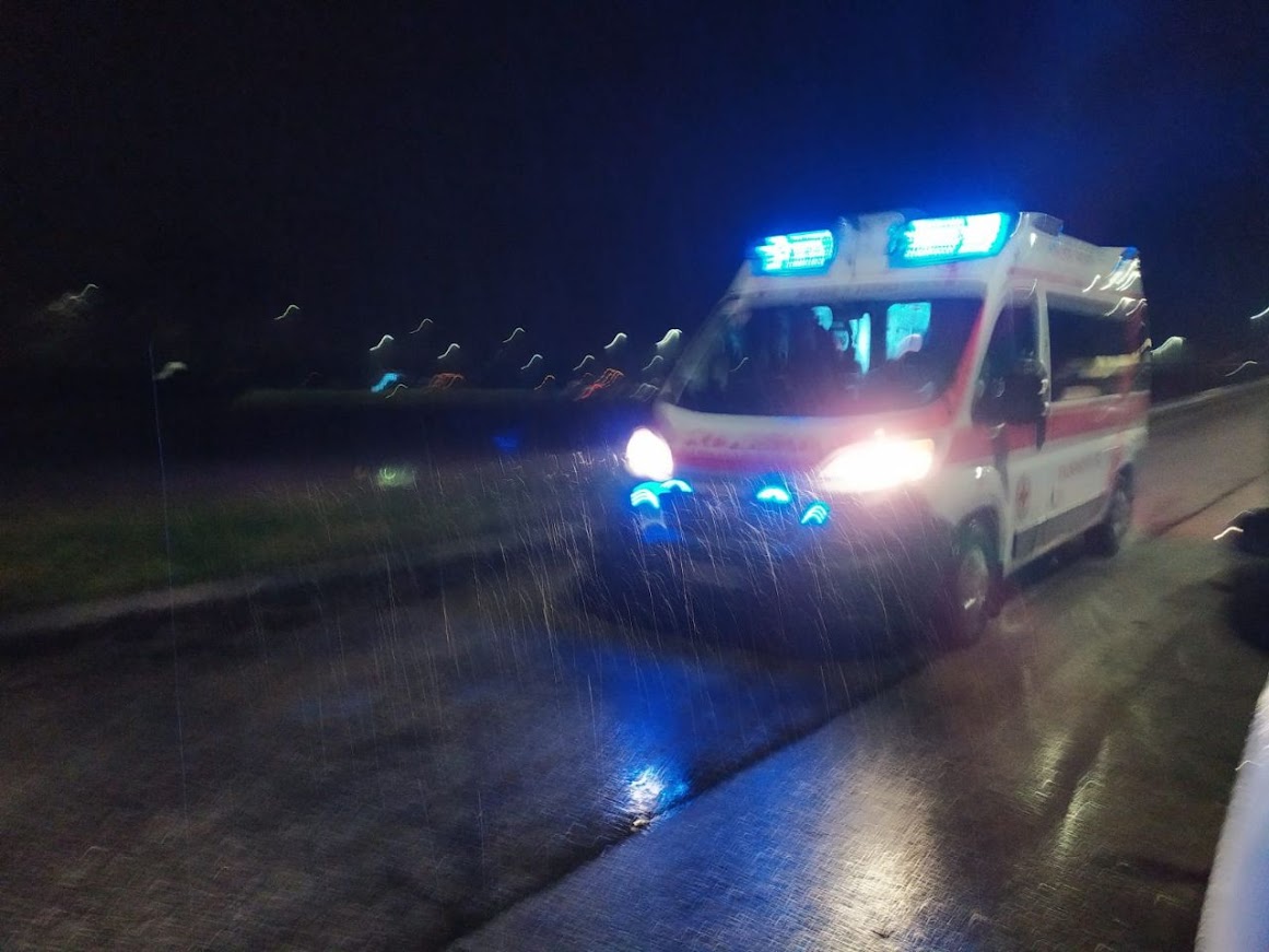 Immagine per Perde il controllo dell'auto, cappottato nella notte a San Floriano